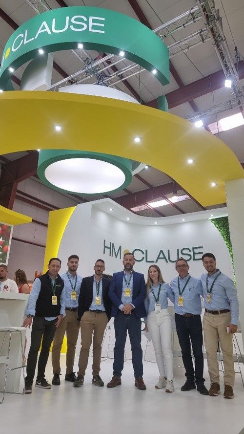 HM.CLAUSE promociona en Expolevante su catálogo de semillas con resistencia al Virus Rugoso y Nueva Delhi