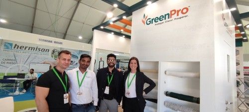 Sergio Tortosa, Carla Ramos y compañeros de Green Pro