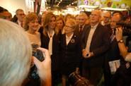 García Tejerina estuvo acompañada por la presidenta andaluza, Susana Díaz, y la consejera de Agricultura, Elena Víboras, durante parte del recorrido.