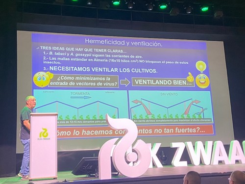 Paco Sola, ingeniero técnico agrícola de Hortalán