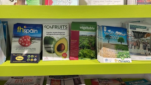 Revistas especializadas en el sector hortofrutícola presentes en Fruit Attraction. FHSPAIN y el Anuario Agrícola de FHALMERÍA no podían faltar.