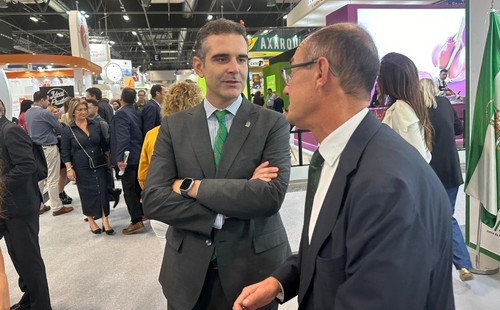 El consejero de Agricultura Ramón Fernández Pacheco en Fruit Attraction.