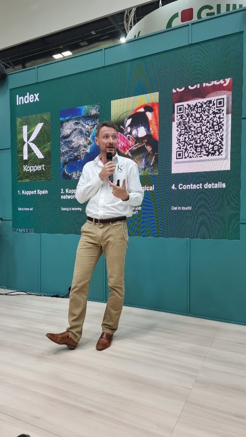 Valter Ceppi, de Koppert, presenta la red de fincas experimentales de la empresa