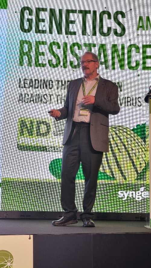 Hans-Cristoph Behr habló del mercado del pepino y calabacín