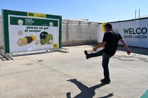 Métele un gol al campo”–, una actividad participativa con portería y premios