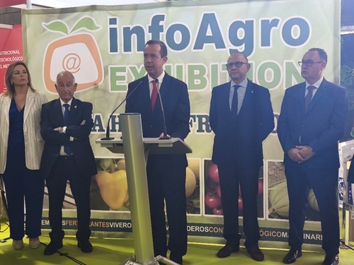 José María Martín, subdelegado del Gobierno en Almería, también participó en la inauguración.
