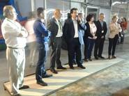 En el centro, el alcalde de Níjar, Antonio Jesús Rodríguez, junto a Manolo Escudero, uno de los directores de El Plantel, dando la bienvenida a los invitados.