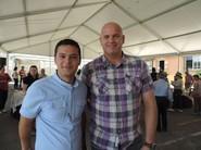 Juan Martínez, de Zeraim, junto a su compañero, no perdieron la ocasión de asistir a esta mesa redonda