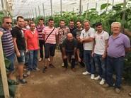 Agricultores que han visitado las fincas con el nuevo pepino