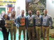 
Parte del equipo de Seminis en su espacio expositor.