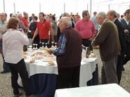 Agricultores y clientes asistieron al acto