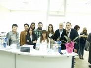 Foto de familia entre los que se encuentran Miguel Gil, gerente de Asatra Norte, Susanna Gil, gerente de Asatra Sur, Mari Luz Piñero, administración, y Luis Ramos, comercial