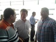 En el centro, José Luis Ruipérez, especialista de cultivo de Pimiento y Pepino de Rijk Zwaan.