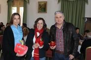 Parte del equipo de Seminis posando con los pimientos tempranos presentados en Dalías.