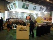El stand de ECOHAL acogió decenas de encuentros empresariales ya en su primera jornada.