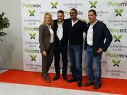 Lorenzo Montoya y Alfonso Reche, delegados de Pelemix en Almería, junto a Olivares y otro compañero.