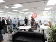 Los participantes en la inauguración visitaron las nuevas oficinas de Pelemix.