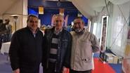 Miguel Muñoz, de Urciriegos, junto al alcalde de Dalías, Francisco Giménez