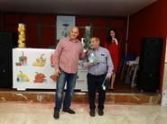 Zeraim Ibérica quiere reconocer durante estas jornadas la labor de tres agricultores, colaboradores históricos de la firma. El primer reconocimiento ha sido el entregado este miércoles a Antonio Rodríguez.