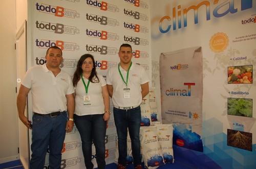 Equipo trasladado a la feria de la empresa Todoblanc