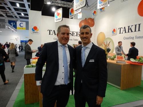 Takii Seeds, con Antonio Almodóvar al frente, en su stand de Messe Berlín