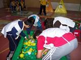 El autobús ‘El campo y el mar en la escuela’ promueve en Almería el consumo de productos saludables