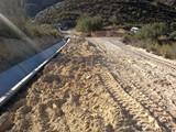 La Junta realiza obras de mejora de los caminos rurales Huertecicas Bajas y Olivarico,en Líjar