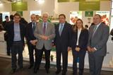Grupo Agroponiente recibe en su stand al consejero de Agricultura andaluz