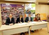 FADEMUR y Cajamar firman un convenio con líneas especiales de financiación para las mujeres rurales