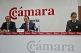 Las empresas de comercialización contienen sus inversiones y mejoran el valor de sus ventas