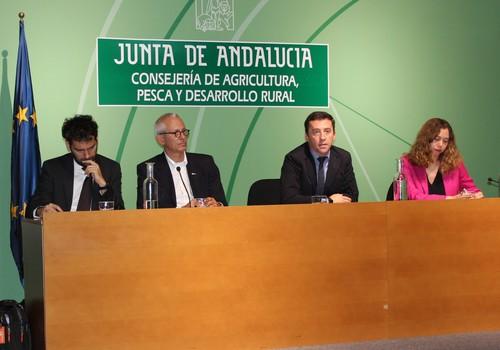 La Junta apuesta por aprovechar la información de los satélites para avanzar en la sostenibilidad de la actividad agraria