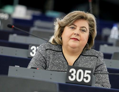 Clara Aguilera defiende una PAC que afronte los retos del sector agroalimentario