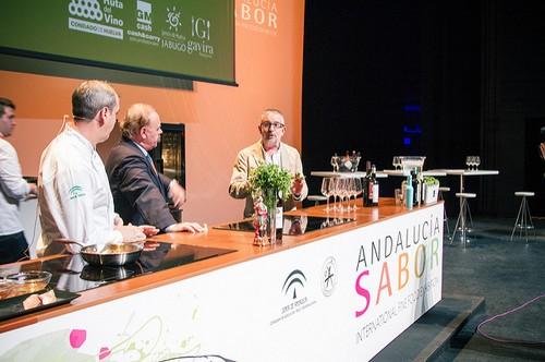 Catas, demostraciones de cocina en vivo, talleres y aulas gastronómicas entre las actividades de Andalucía Sabor