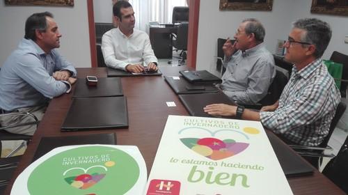 El Ayuntamiento de Almería se suma a la campaña de Hortiespaña para la promoción de productos  hortofrutícolas cultivados en invernaderos