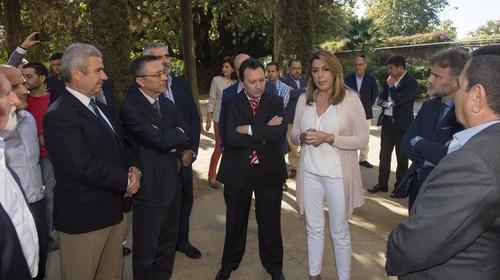 Susana Díaz se compromete con los regantes de Almería a agilizar las concesiones y reivindicar las infraestructuras al Estado