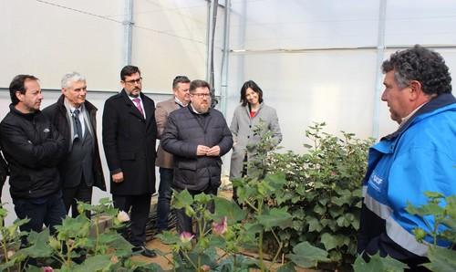 Sánchez Haro resalta la labor innovadora de la empresa BASF en la estación experimental utrerana para la protección de cultivos