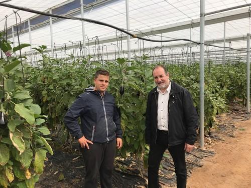 Ortiz visita dos instalaciones de jóvenes agricultores acogidos a las ayudas de modernización y creación de empresas