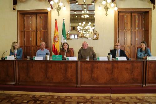 La consejera de Agricultura entrega ayudas por un total de 4,7 millones de euros para modernizar los regadíos de Barrancos de Sierra Nevada y del Río Adra