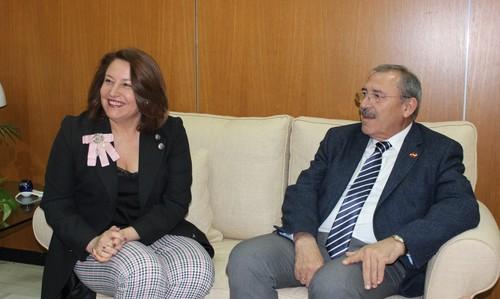 Crespo invita a Hortyfruta a participar en el grupo de trabajo de la nueva línea de ayudas a la fusión de entidades