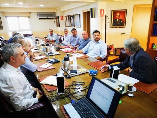 El Puerto y los sectores agrícola y de logística  aceleran las gestiones para poner en marcha el barco de las hortalizas con Francia