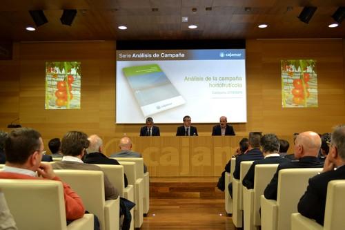 El informe de la campaña de Cajamar recoge la caída de la rentabilidad pese al récord de producción y exportaciones