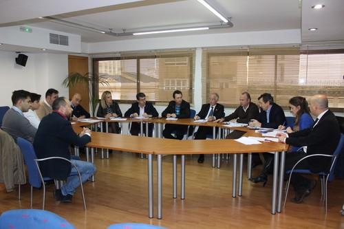 La Mesa del Agua de Almería expone al Partido Popular las consecuencias del cierre del trasvase Tajo-Segura para la provincia