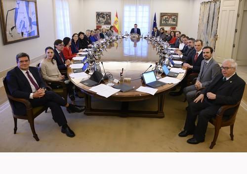 El Gobierno aprueba reducir a 20 el número de peonadas en Andalucía y Extremadura para acceder al subsidio por desempleo y a la renta agraria