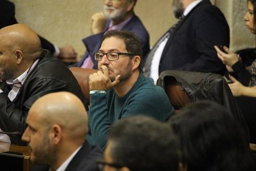 Adelante Andalucía traslada su apoyo a la asociación de envasadoras ‘Guantes de colores’