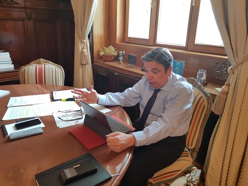 Planas solicita al comisario de Agricultura medidas de mercado eficaces para afrontar la crisis del COVID-19