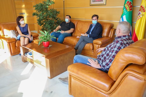 El alcalde de El Ejido y ASAJA Almería destacan el gran trabajo del sector agrario ante la situación de crisis sanitaria