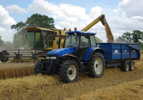 Planas subraya la fuerte apuesta del Gobierno por la modernización de la maquinaria agrícola