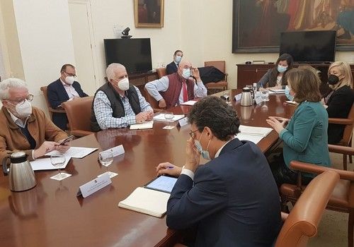 ASAJA, COAG, UPA y Cooperativas Agro-alimentarias sacarán los tractores a la calle en cuanto lo permita la pandemia