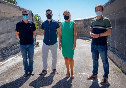 El Ayuntamiento de Roquetas de Mar finaliza las obras de asfaltado del Camino Pajar de Navarro en el barrio de San Francisco