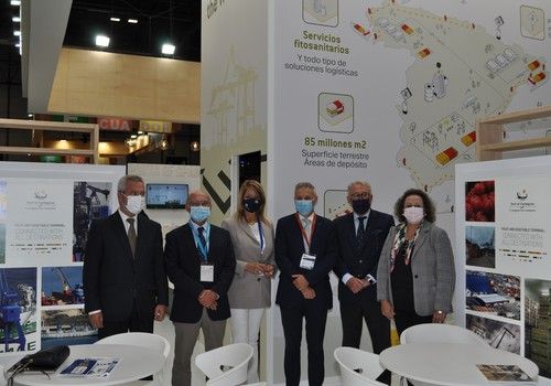 Las exportaciones de productos agroalimentarios en el Puerto de Almería crecieron un 23% hasta agosto